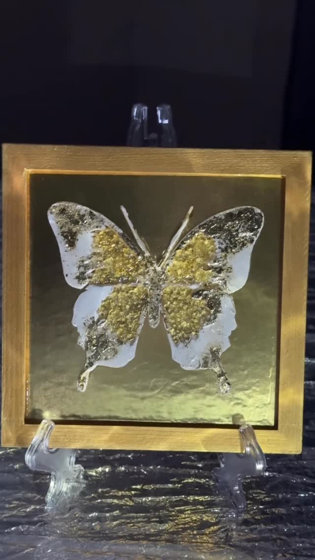 #geschenkefürsie #toteme #epoxidharzbild #schmetterlingsliebe #epoxidharz